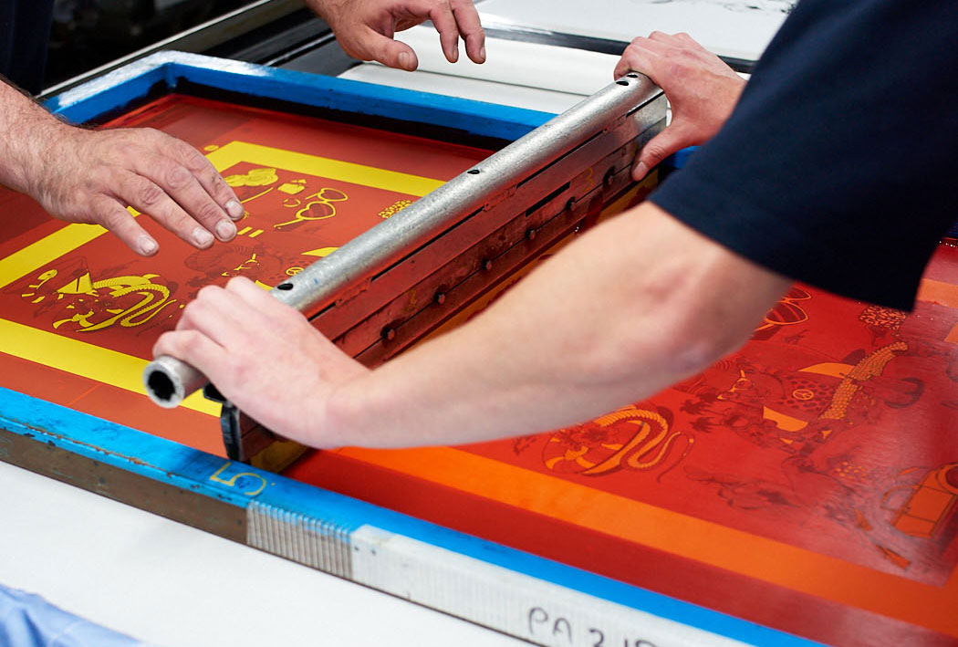 What is silk screen printing? The process explained - Biddle